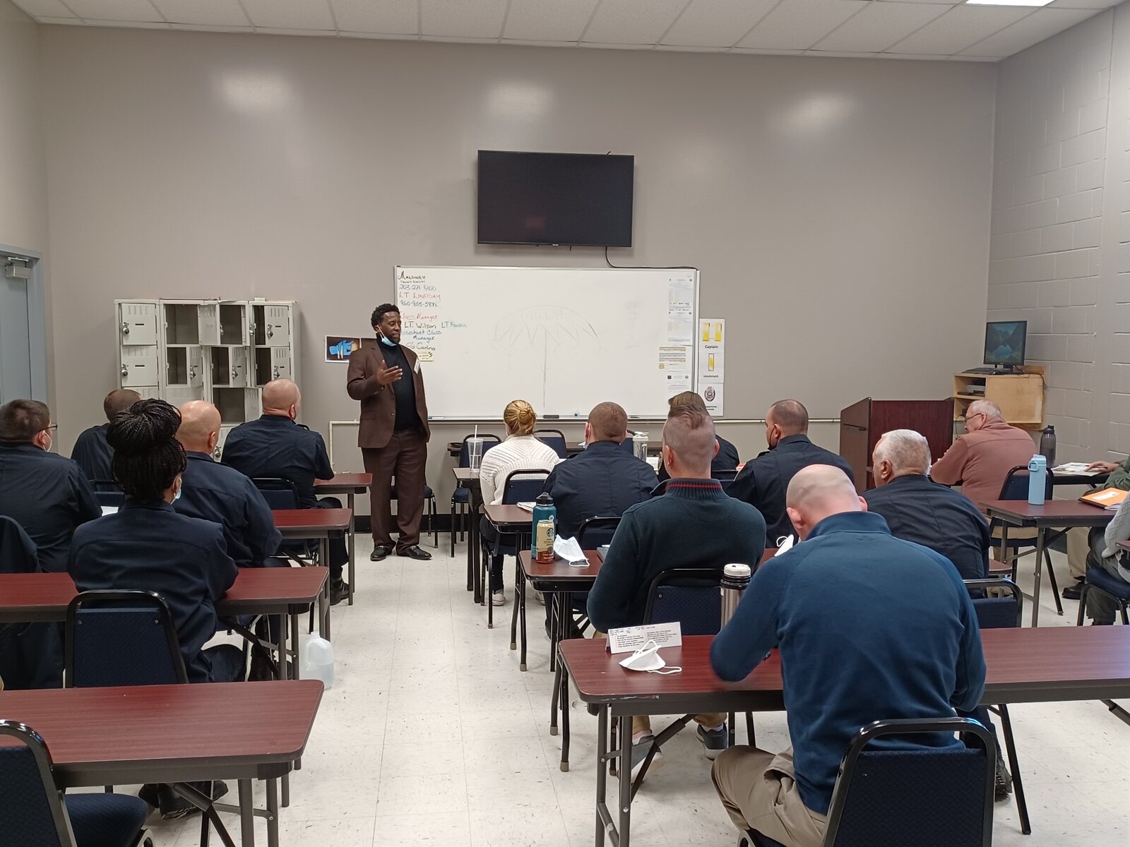 Edward Andrews teaching a class of Connecticut Department of Correction cadets